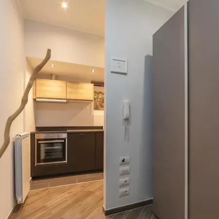 Frattina 1 - Fromhometorome Lejlighed Rom